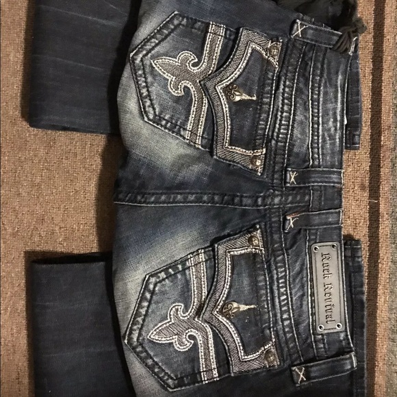 Rock Revival Jeans - Picture 4 of 4